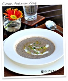 Cream Mushroom Soup (ซุปครีมเห็ด) 