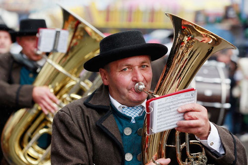 Oktoberfest เทศการเบียร์ที่ใหญ่ที่สุดของโลก