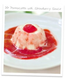 Pannacotta with Strawberry Sauce 