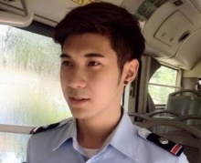 หล่อจริงไม่สตอ ! #กระเป๋ารถเมล์หล่อต้องบอกต่อ