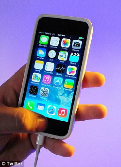 ผู้ใช้ไอโฟนร้องจ๊าก รุมโวยแอปเปิลแย่ ให้โหลดระบบปฎิบัติการ iOS7.1 สูบแบตเยอะมาก-ทำข้อมูลหาย