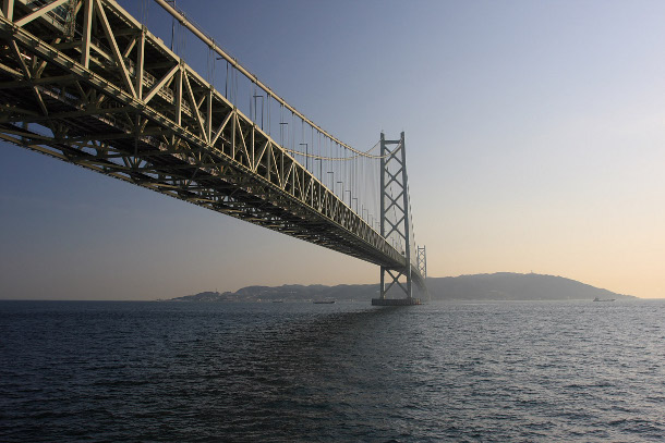 Akashi-Kaikyō Bridge, Japan