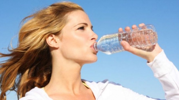 น้ำเปล่ามีกี่แบบนะ ดื่มอย่างไรให้ดีต่อสุขภาพ