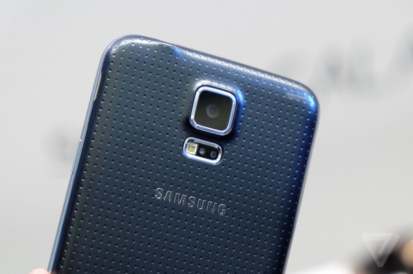 Samsung Galaxy S5 เปิดตัวแล้ว : กล้อง 16 ล้าน, กันน้ำ และสแกนลายนิ้วมือได้