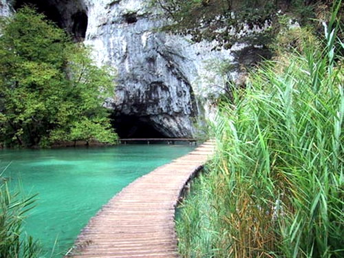 ทะเลสาบพลิทวิเซ่ ประเทศโครเอเชีย (Plitvice Lakes, Croatia) 