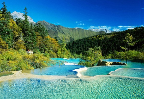2. Jiuzhai Valley National Park : ประเทศจีน