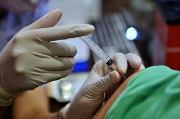 แพทย์รามาฯ กางข้อมูลประสิทธิภาพวัคซีนโควิดแต่ละชนิด แบบไม่อวยไม่เอียง