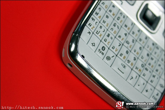 แกะกล่อง Nokia E72 มือถือสมรรถนะสูง