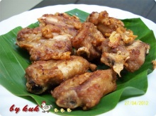 ซี่โครงหมูทอดกระเทียม