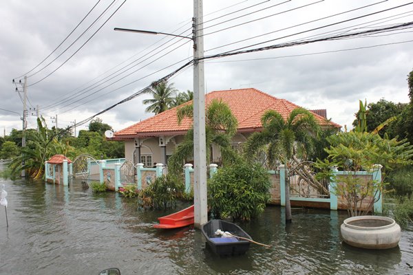 ประมวลภาพสถานการณ์ล่าสุด จาก จ.ลพบุรี(1)