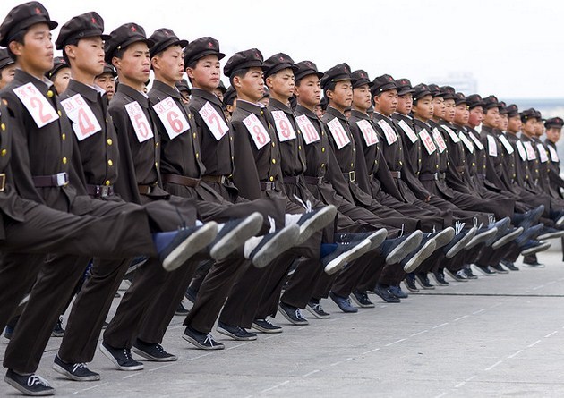 อีกหนึ่งภาพของกองกำลังทหารใน Pyongyang