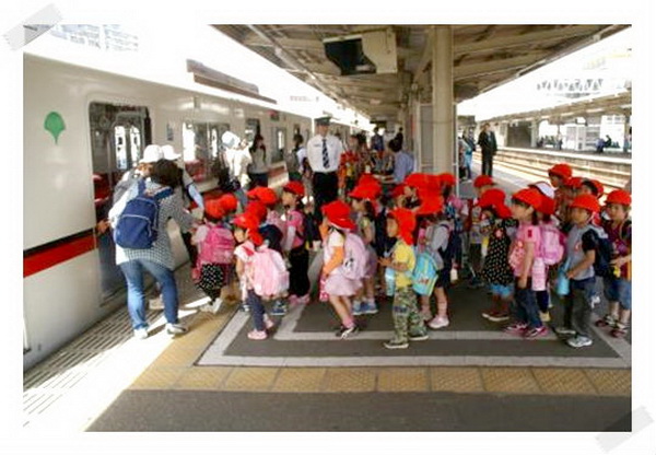 8 สิ่งที่ รถไฟญี่ปุ่น ไม่เหมือนรถไฟไทย!