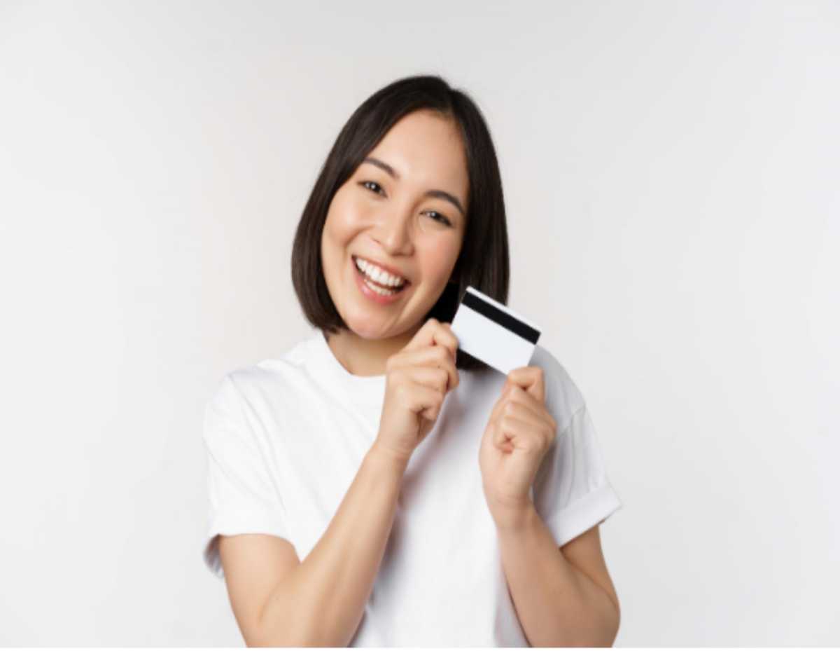 คุ้มค่าไหม วิเคราะห์บัตร Platinum กับค่าธรรมเนียมที่ต้องจ่าย