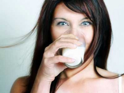 “ดื่มนม” ยิ่งดื่ม ยิ่งดี ห่างไกล “โรคกระดูกพรุน”