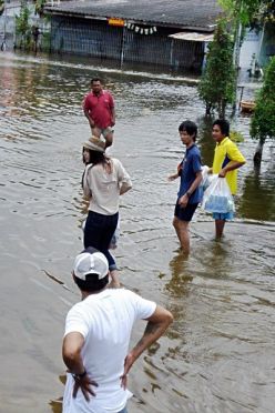 ประมวลภาพสถานการณ์ล่าสุด จาก จ.ลพบุรี(2) 