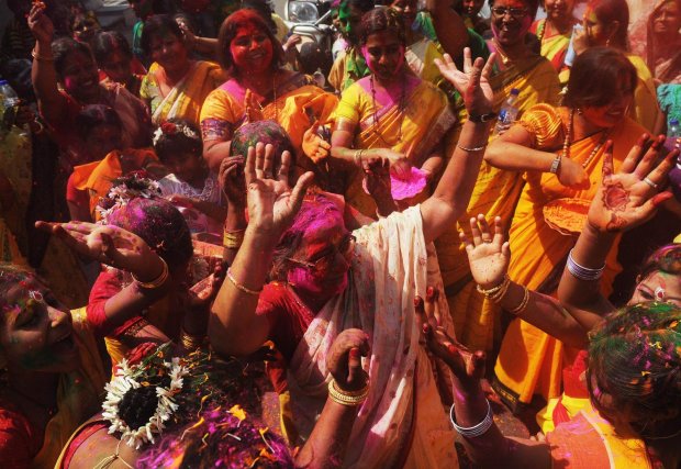 เทศกาลเล่นสีในอินเดีย