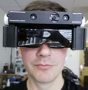 โลกตะลึง!! นักวิจัยคิดค้น แว่นอัจฉริยะ...ที่สามารถช่วยให้คนตาบอดมองเห็นได้