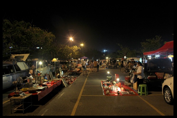10 อันดับ ตลาดกลางคืน ที่คนไทยไปช้อปมากที่สุด!!