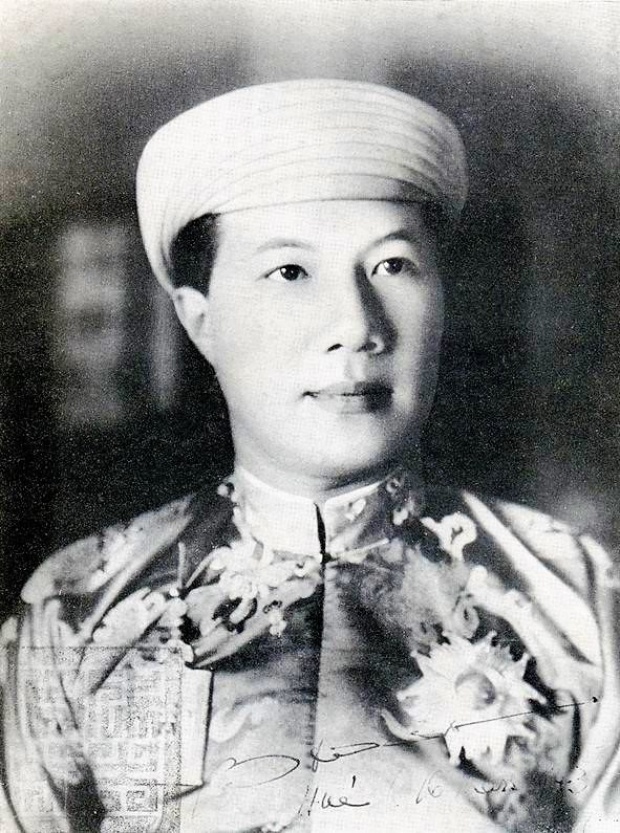 Bao Dai (เบ๋า ได๋) ผู้ครองราชย์เป็นคนสุดท้ายของราชวงศ์ Nguyen