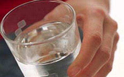 9 วิธีให้คุณหันมาดื่มน้ำมากขึ้น