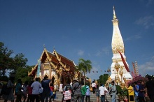 เสริมสิริมงคล อิ่มบุญอิ่มใจ ไหว้ 7 พระธาตุวันเกิดนครพนม