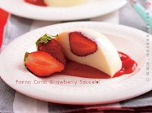 Panna Cotta Strawberry Sauce