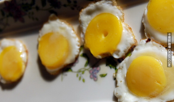 ไอเดียสุดเจ๋ง !! ไข่ไก่ 1 ใบ ทอดไข่ดาวได้ 7 ฟอง