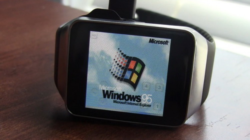 จะเกิดอะไรขึ้น!? เมื่อเอา Windows 95 มายัดลงในนาฬิกา Samsung Gear Live