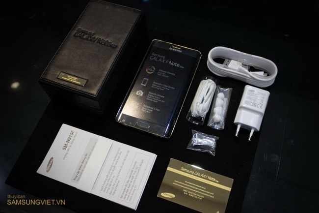 ยลโฉม Samsung Galaxy Note Edge เวอร์ชั่นทองคำ 24 กะรัต สุดอร่าม!!