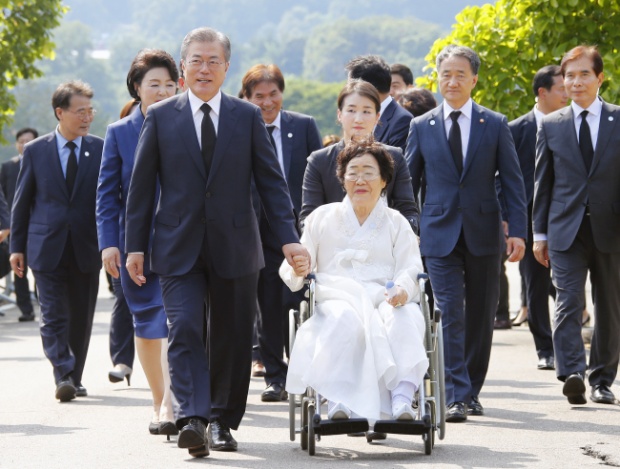 “Comfort Women” วันรำลึกเพื่อจดจำหญิงบำเรอ เหยื่อสงครามโลกครั้งที่ 2 