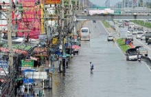 ผอ.ศปภ.แจงสถานการณ์น้ำท่วมปทุมฯ-นนท์