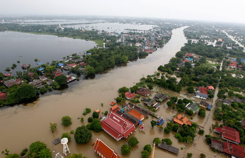 รวมภาพน้ำท่วม ที่ทำให้คุณร้องไห้ได้[2]