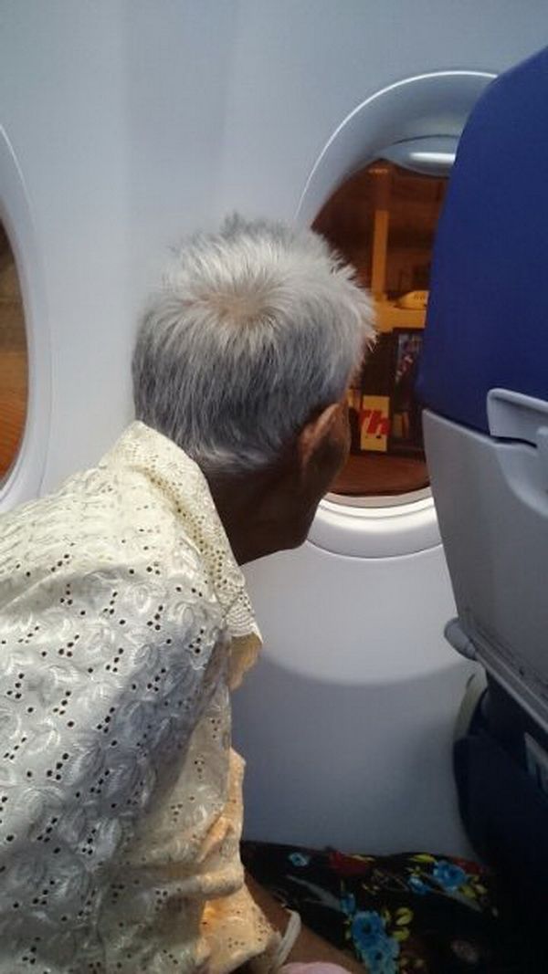 น้ำตาจะไหล!!! เมื่อผมพาคุณยายวัย 93 ขึ้นเครื่องบินครั้งแรก!!