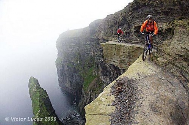 เส้นทางนักปั่นสุดเสียว Cliffs of Moher ปั่นริมหน้าผา ประเทศไอร์แลนด์