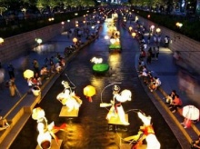 เกาหลีใต้ จัดงานเทศกาลโคมไฟประจำปี