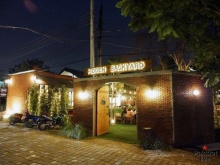 Hidden Backyard ร้านคาเฟ่เท่ๆ สไตล์สวนหลังบ้าน