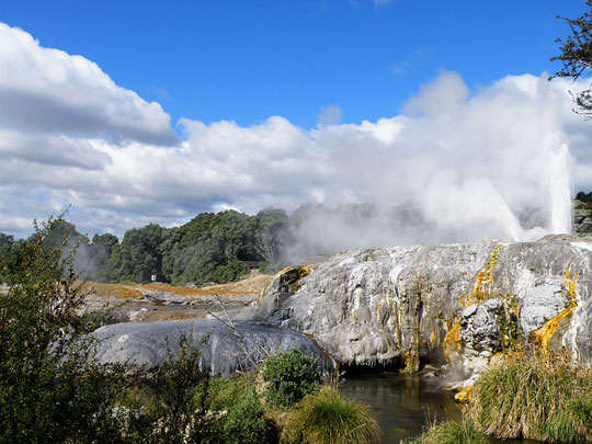 ไว-โอ-ทาปุ พลังงานความร้อนใต้พิภพในนิวซีแลนด์