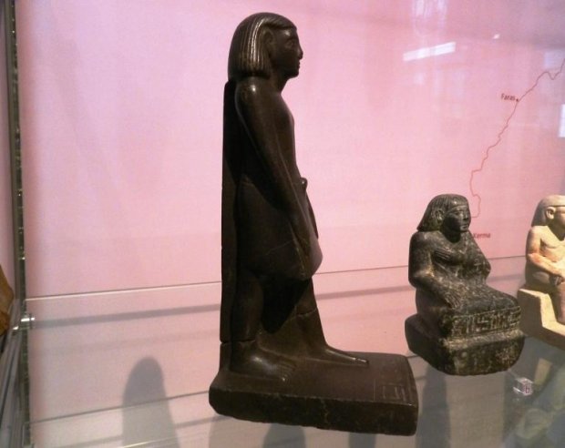 พิศวงรูปสลักโบราณอียิปต์หมุนเองได้