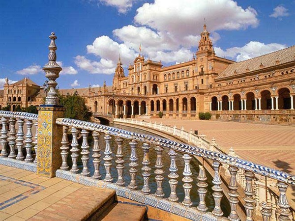 อันดับ 7 เซบีย่า, สเปน (Seville, Spain)