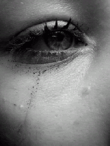 ♣ เมื่อมีน้ำตา ไม่ได้หมายความว่าอ่อนแอ ♣ 