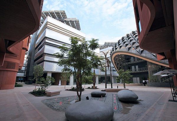 อยู่อย่างสงบ ปราศจากมลพิษทางคาร์บอน ในแบบ Eco City ที่เมือง Masdar City 