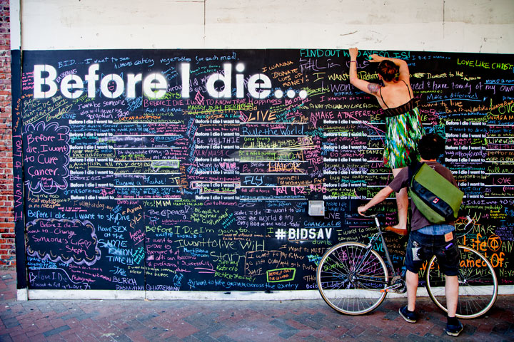 เขียนก่อนตาย ! ฮิตทั่วโลก กำแพง Before i Die 