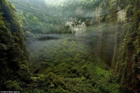 ถ้ำเอ๋อหวังตง (Er Wang Dong Cave) ถ้ำมหัศจรรย์แห่งเมืองจีน