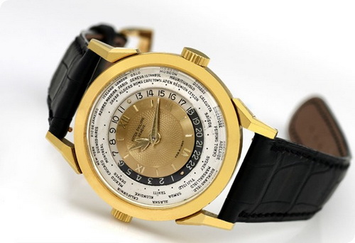 Patek Philippe 1953 Heures Universelles Model 2523 ราคา:  2,900,000 $ 87 ล้านบาท