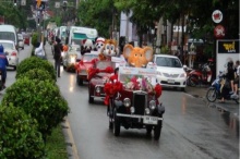 แฟนคลับแห่ส่งหลินปิงลัดฟ้ากลับจีนเลือกคู่