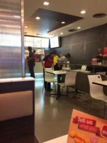 คำพูดของพนักงาน KFC ทำให้ผมอึ้ง! เลยต้องหันไปดู