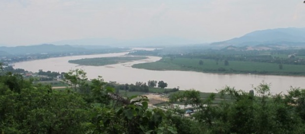 แม่น้ำโขงที่ไหลผ่านเมืองเชียงแสน